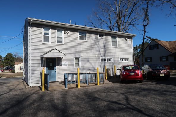 81 Nautilus Dr, Manahawkin, NJ 08050